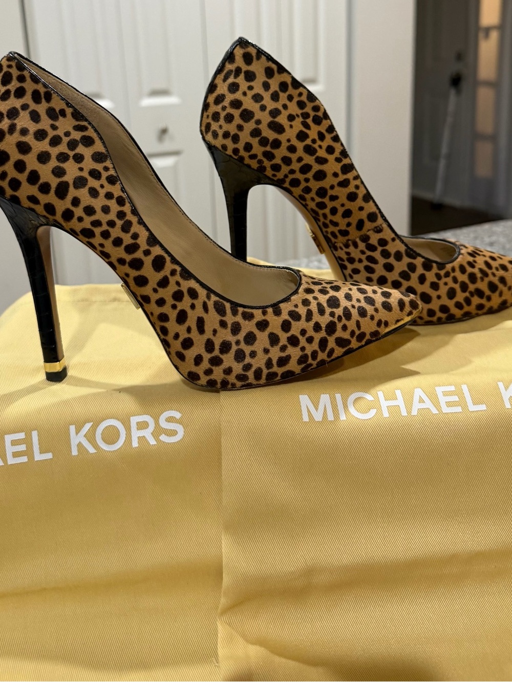 MICHAEL KORS PONYHAIR LEOPARD PRINT STILETTO PUMPS - SIZE IT 36 - Picture 6 of 12